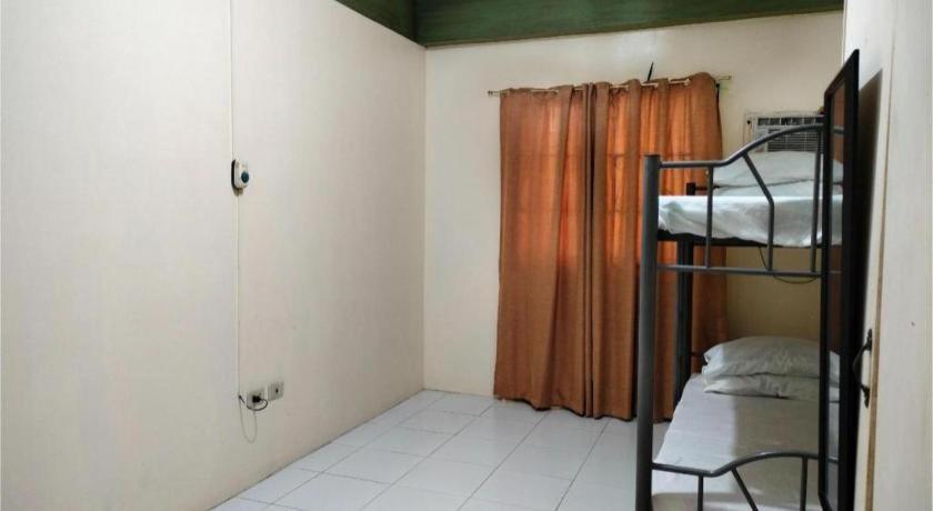Oyo 800 Ddd Habitat Dormtel Bacolod Hotel ภายนอก รูปภาพ